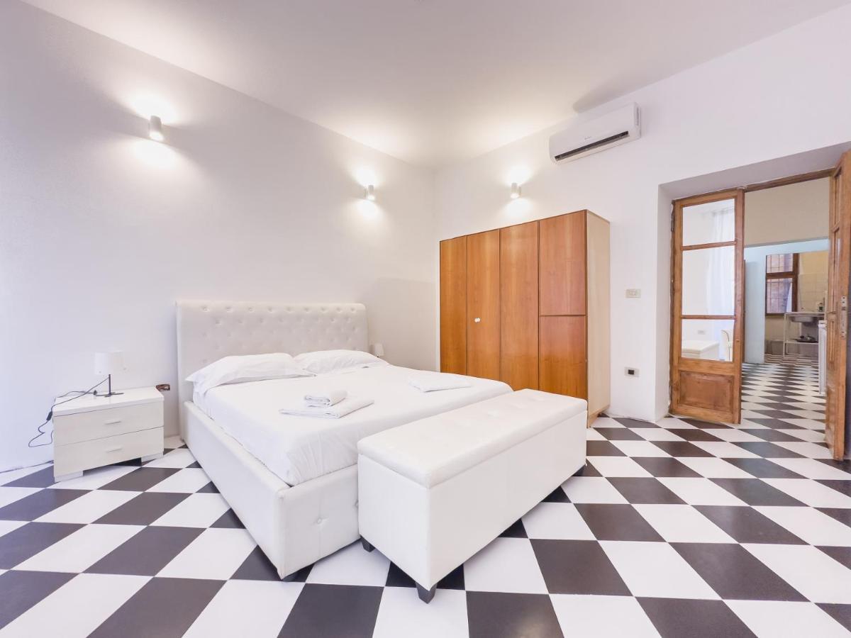 Domus Sant'Elena 2 Apartment Rome Luaran gambar
