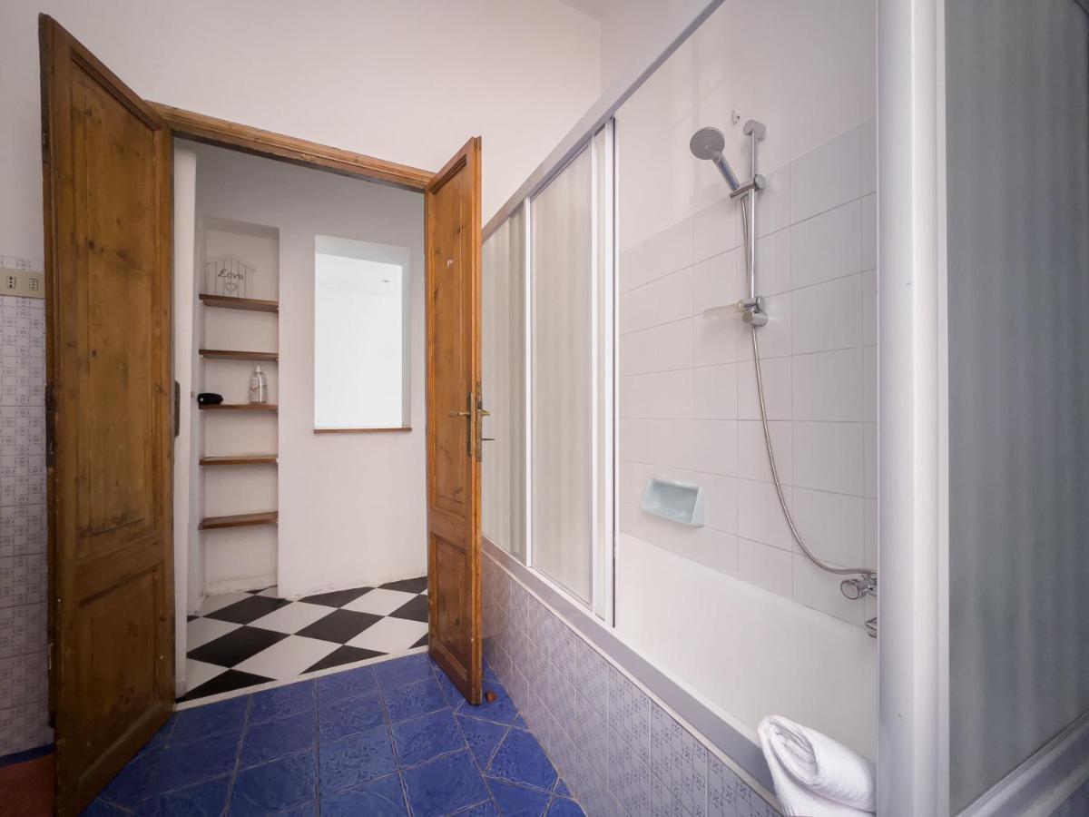 Domus Sant'Elena 2 Apartment Rome Luaran gambar