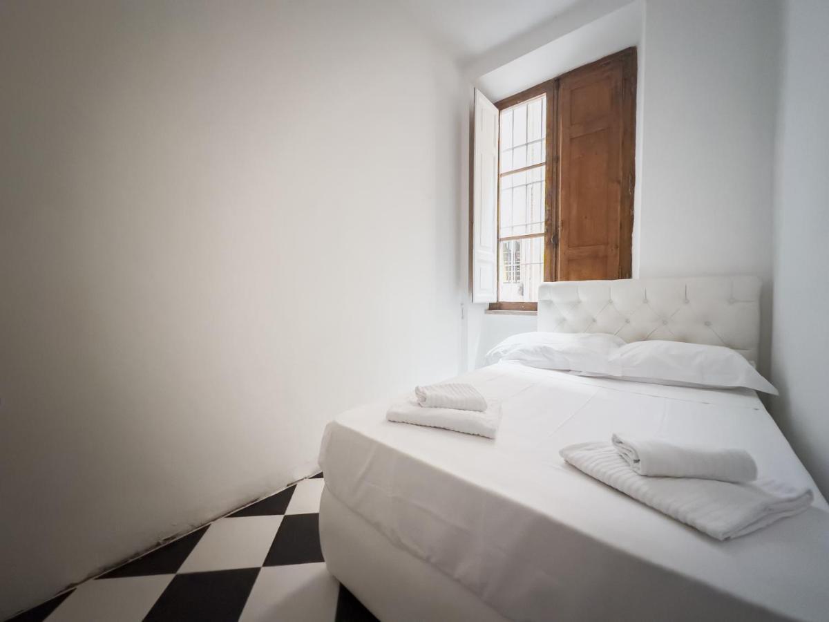 Domus Sant'Elena 2 Apartment Rome Luaran gambar